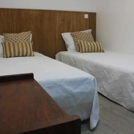 Casa Da Ponte Casa Familiar